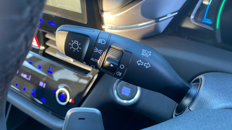 Hyundai IONIQ 1.6 GDi Hybrid Premium SE 5dr DCT Hybrid Hatchback